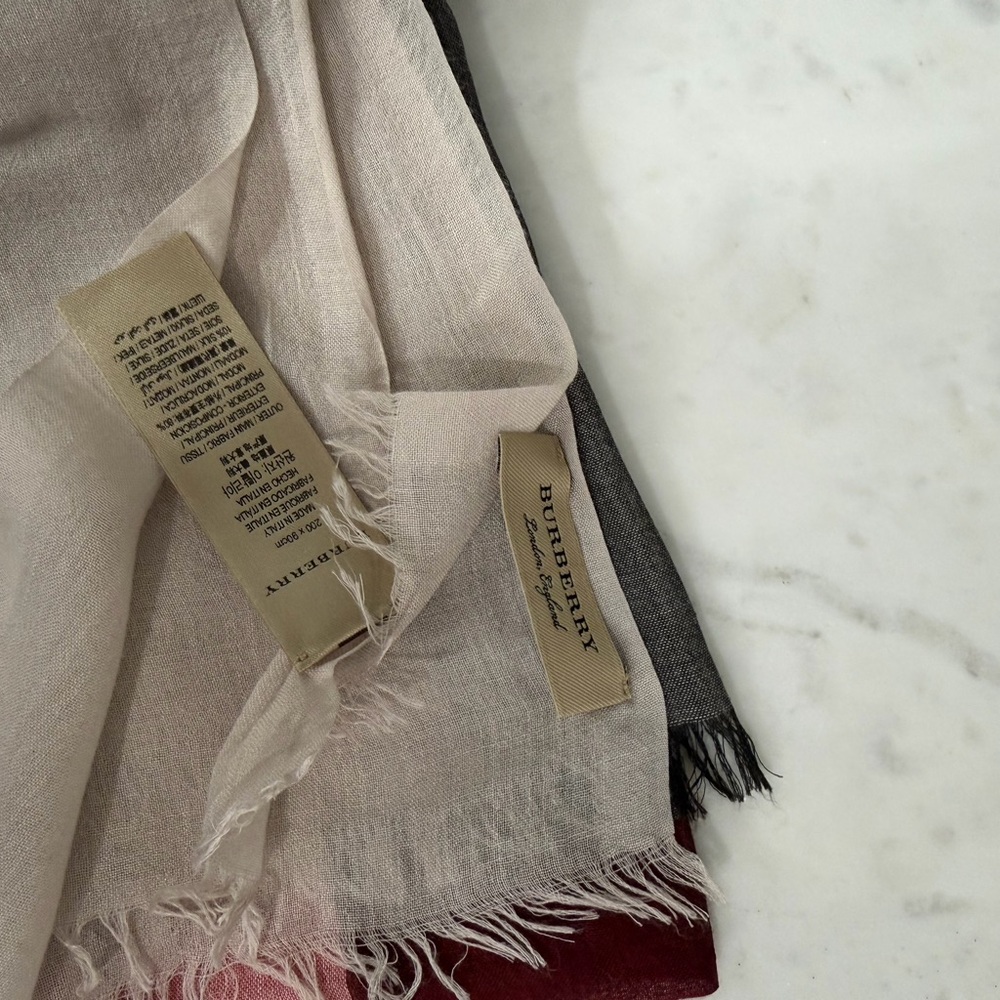 Burberry Giant Check Wool Silk Scarf Beige Nova Check Fringe - Picture 9 of 10